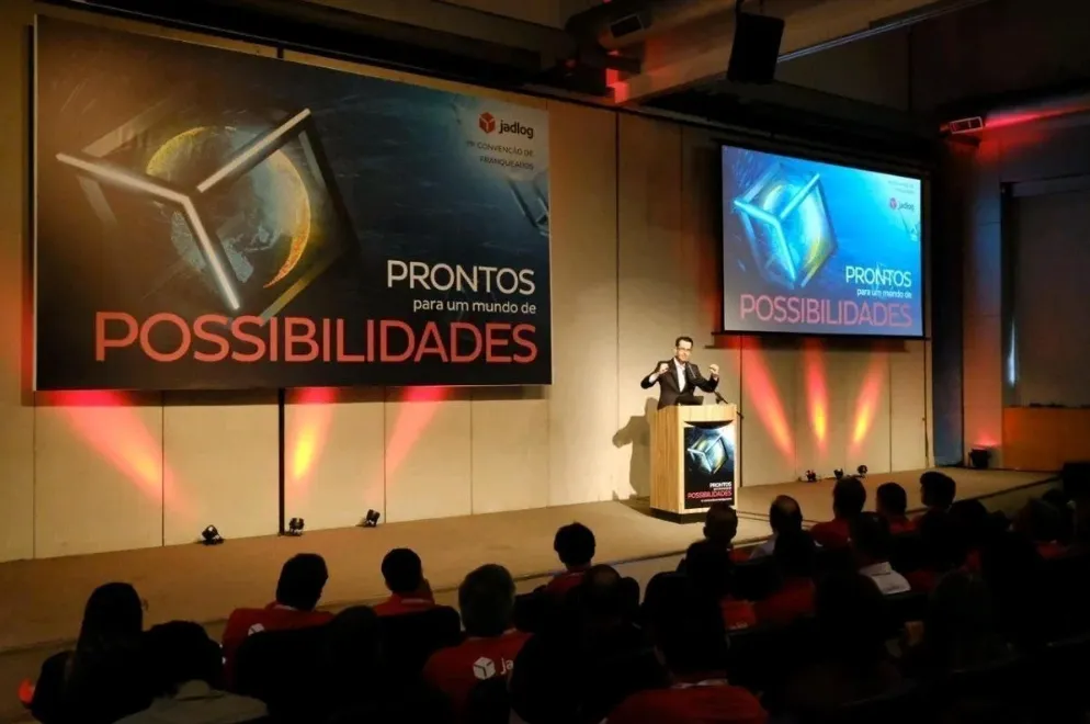 Marcel Tonon comunicação envolvente, objetiva e persuasiva. Marcel Tonon comunicação envolvente, objetiva e persuasiva.